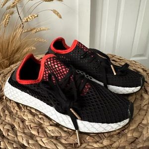 Red Black & White Youth Adidas Deerupt Sneakers